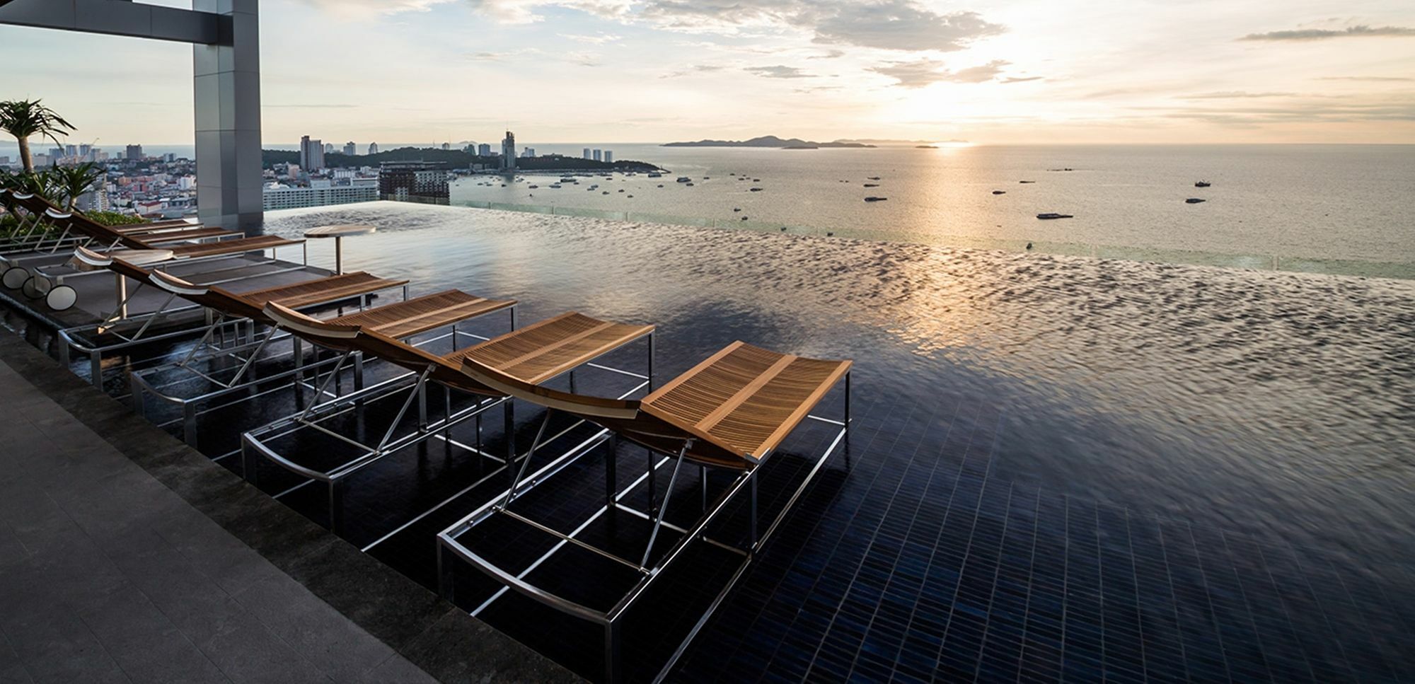 Centric Sea Pattaya By Uplus Exterior foto
